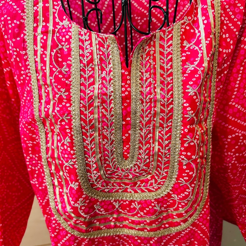 Veranda Tunic - Picture 2 of 4